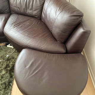 取引中ーIKEA レザー カウチソファー