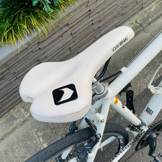 クロスバイク 【交渉済みお渡し日待】LOUIS GARNEAU ルイガノ 自転車 シロ