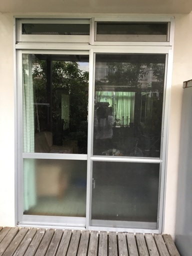 建て替え前に、アルミサッシュ引き違い、掃き出し  を譲ります。引き渡し日程は相談です。