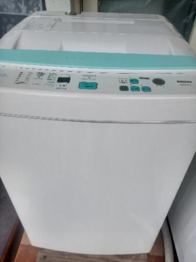 サンヨー洗濯機7 kg 2010年生別館倉庫浦添市安波茶2-8-6においてます