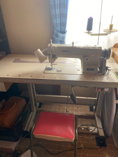 職業用ミシン　受け渡し終了しました。