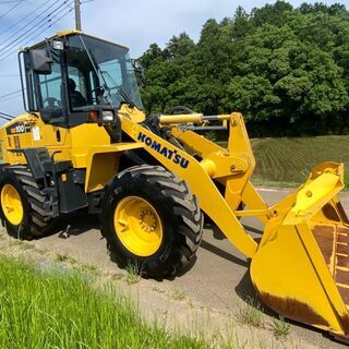 コマツ WA100-7 ホイールローダー ペイローダー タイヤショベル キャビン付き エアコン アワーメーター１，３６２h 茨城県 F77