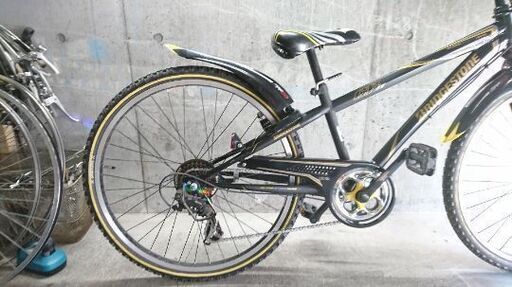 自転車中古 BRIDGESTONE CROSSFIRE 小学校高学年中学生用 外装7段変速 グリップライト カゴ鍵付き タイヤ26インチ カラーブラック