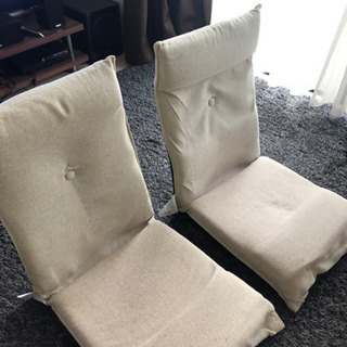 【ネット決済】ニトリ　リクライニング座椅子2つ　ベージュ　白