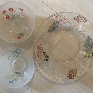 ガラスの器　お皿と小鉢のセット