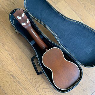Martin Style 3M ソプラノウクレレ ケース付き