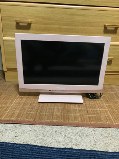 テレビ　19インチ　VIERA