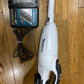 【ネット決済】すぐに使える★大人気マキタ充電式掃除機3点セット