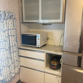 ニトリ　食器棚　キッチンボード　アルミナ