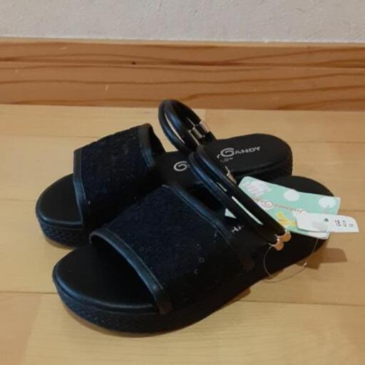 女の子用の花柄スパンコール付きレースデザイン黒色サンダル18cm もも 美濃太田の家具の中古あげます 譲ります ジモティーで不用品の処分 女の子用の花柄スパンコール付きレースデザイン黒色サンダル18cm もも 美濃太田の家具の中古あげます 譲ります ジモティーで不用品の処分