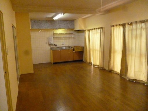 バルコニーが127 5m2 ドッグランできる広さです 松山市福音寺 清水マンション501号 3ldk 7 4万円 Ldkも16畳の広さ イン リフォ三平 松山の賃貸 マンション 一戸建て の不動産 住宅情報 無料掲載の掲示板 ジモティー バルコニーが127 5m2 ドッグランできる広さです 松山市福音寺 清水マンション501号 3ldk 7 4万円 Ldkも16畳の広さ イン リフォ三平 松山の賃貸 マンション 一戸建て の不動産 住宅情報 無料掲載の掲示板 ジモティー