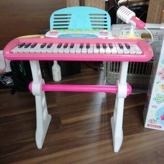 子供用ピアノ(キーボード)●箱付き　大幅値下げ!