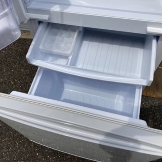 【RKGRE-652】特価！シャープ/137L 2ドア冷凍冷蔵庫/どっちもドア/SJ-14E3-KW/中古品/2016年製/当社より近隣無料配達！