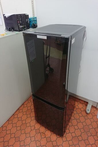 種類豊富な品揃え ID 969707 三菱　146L　2018年製　MR-P15D-B　ヘコミ有  冷蔵庫