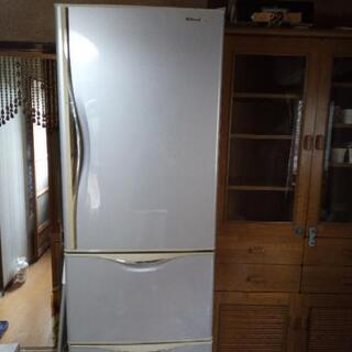 2004年製　冷蔵庫