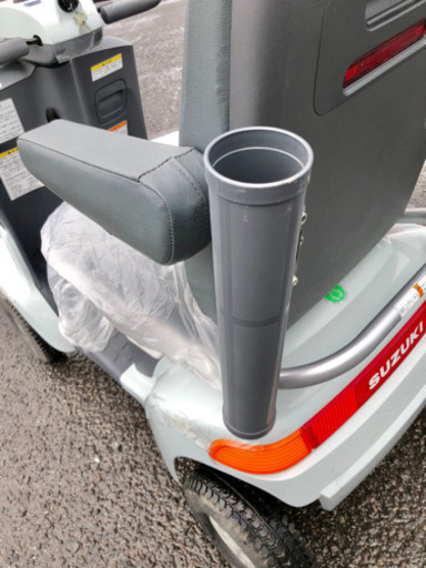 ほぼ新車】スズキ セニアカー シニアカー 電動カート 電動車いす ほぼ新車】スズキ セニアカー シニアカー 電動カート 電動車いす