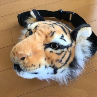 未使用 ウエストポーチ 虎 タイガー ぬいぐるみ 顔型 ポーチ 3D