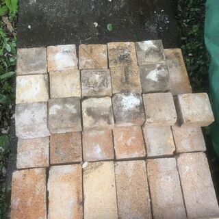 耐火レンガ 商談中です
