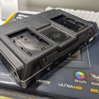映像機材】Blackmagic Video Assist 4K (バッテリー付き)