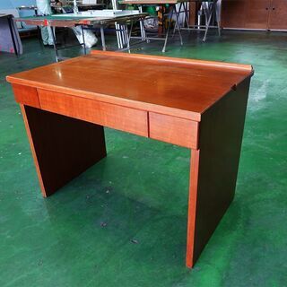 木製テーブル（2）
