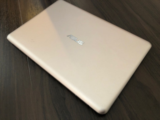 ASUS X205T 超軽量コンパクトなエイスースのノートパソコン