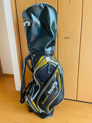 売り切れました　希少品　LEXUS　Tom's コラボ　キャディバッグ　　ブラック＆ゴールド
