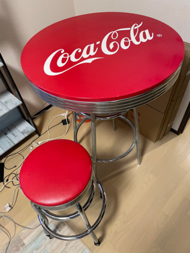 コカコーラのハイテーブルと椅子 pn-jambi.go.id