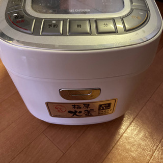 2019年製 アイリスオーヤマ炊飯器 5号炊き