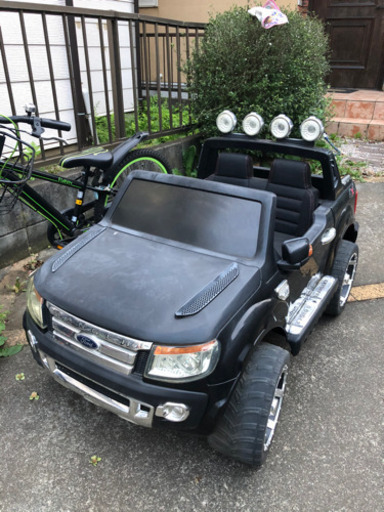 子供用　電動自動車