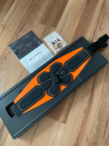 SIXPAD ABS BELT SML サイズ　ジェルシート3つ付き SIXPAD Absbelt S/M/L SIXPAD ABS BELT SML サイズ ジェルシート3つ