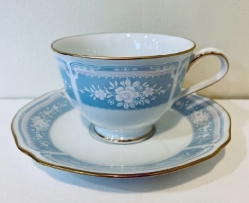 店頭販売済　2周年記念 Noritake レースウッドカップ＆ソーサー５客