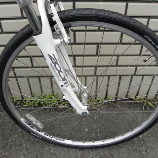 【クロスバイク 700C】DREADNOUGHT ドレッドノート　白　ホワイト　