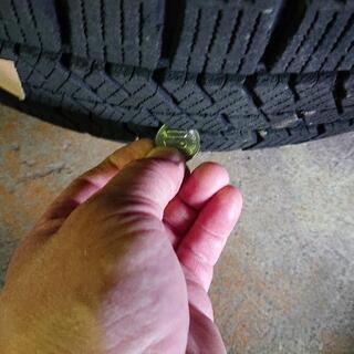 ブリジストンVRX2 175/70R14スタットレスタイヤ。