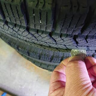 ブリジストンVRX2 175/70R14スタットレスタイヤ。