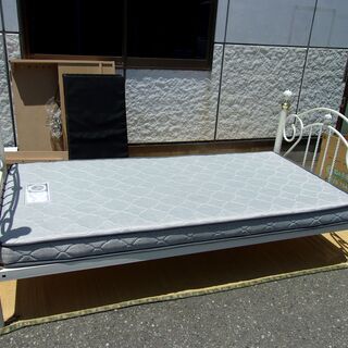JM11407)ナフコ(株) おしゃれなデザインのシングルベッド...