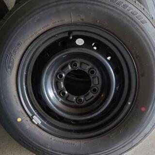 200系ハイエース 純正ホイール、タイヤセット