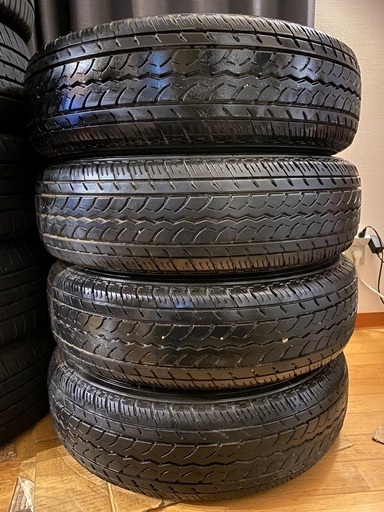 195/80R15 ホイール付 4本 バリ山 トヨタ 200 ハイエース 15インチ 