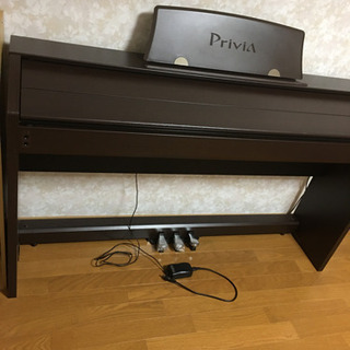 CASIO 電子ピアノ　'13年製