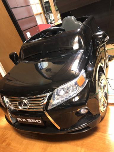 レクサス　充電式電動自動車