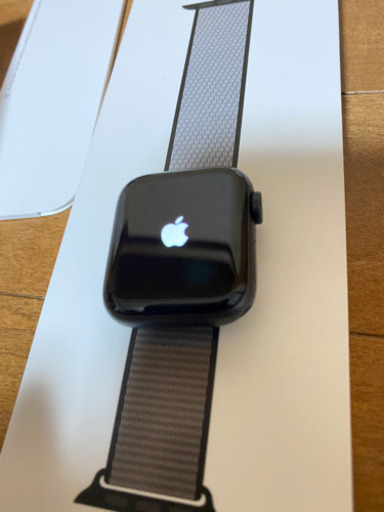 Apple Watch series5 40mm 美品　充電スタンド　おまけ多数