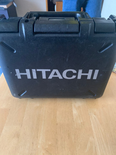 HITACHIのインパクトドライバー18V