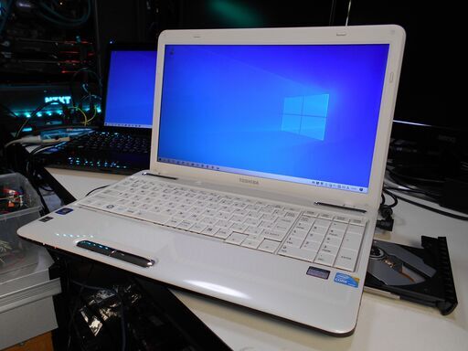 ノートパソコン 東芝 Dynabook Windows10 64Bit CPU i5-460M　　メモリ4GB HDD640GB Office2016付
