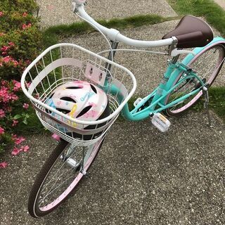 中古自転車　女の子向け　ヘルメット付き