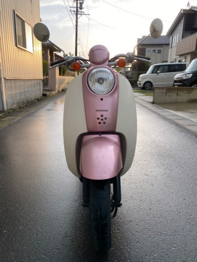 ホンダ　SCOOPY ピンク色　50cc 原付