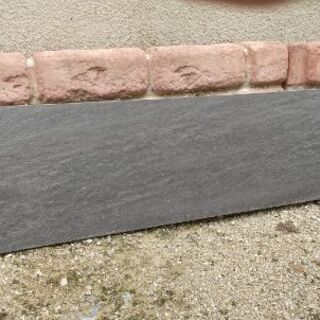 ☆週末お値下げ☆黒色(グレー)のタイル 140枚以上