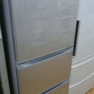 （真ん中野菜室の）東芝　3ドア冷蔵庫340L　2014年製　GR-G34SY　高く買取るゾウ八幡東店の画像