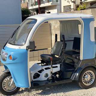 ワーゲン風3人乗りトゥクトゥク♪（APTRIKE125）