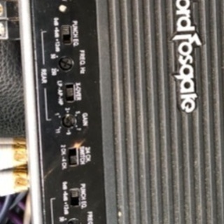 ロックフォード　R300×4 4chアンプ ロックフォード フォズゲート 4チャンネルアンプ R300×4