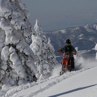 powder　life  2022  snow  bike