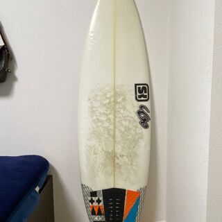 サーフボード 5’8 ft SK